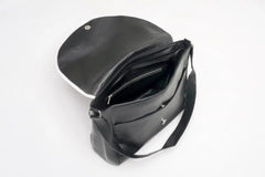 Jia Flap Bag | Black
