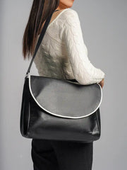 Jia Flap Bag | Black